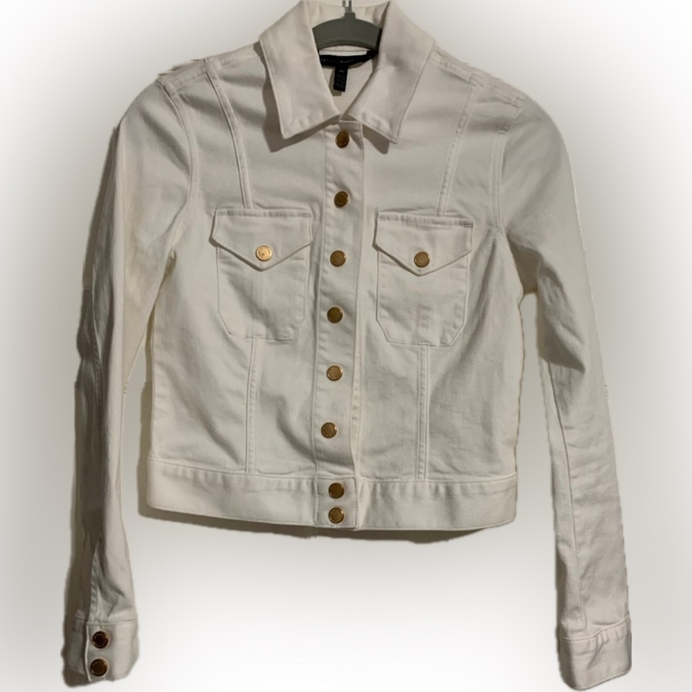 Gorgeous💜White House Black Market💜white denim 💜jacket😍Elegant💕Classy🤩Sexyyyy